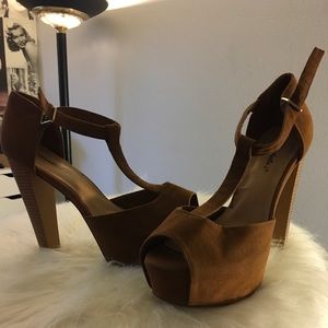 Brown suede t strap wedges
